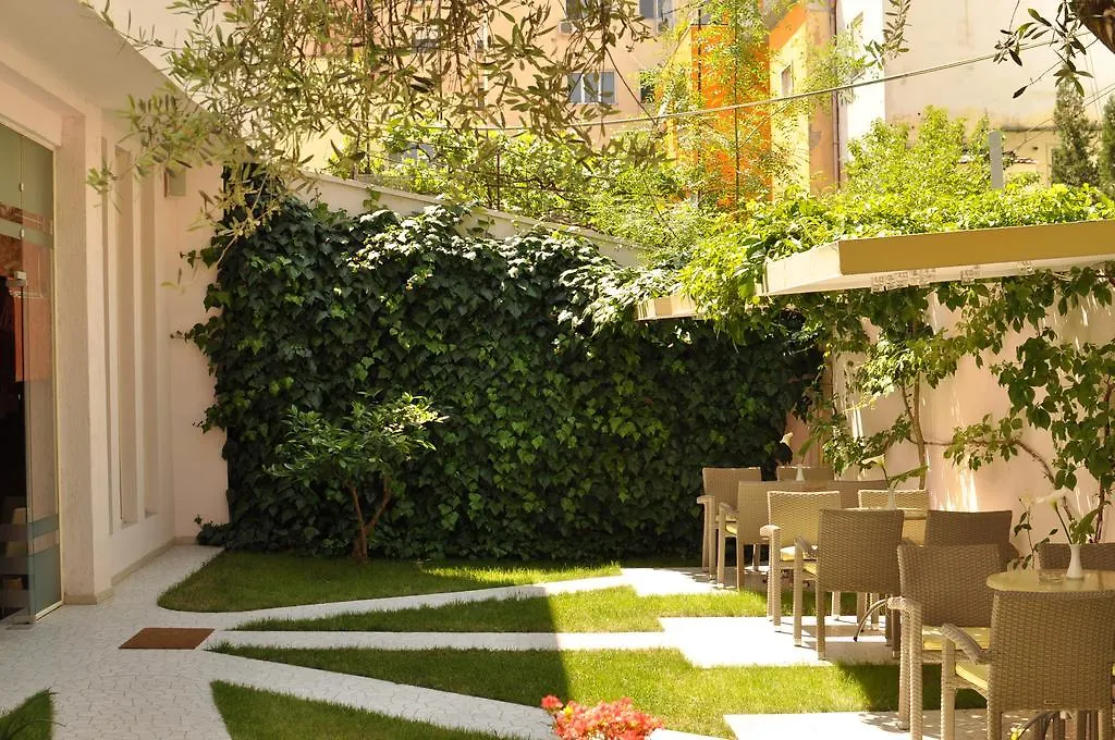 Theranda Boutique Hotel-1